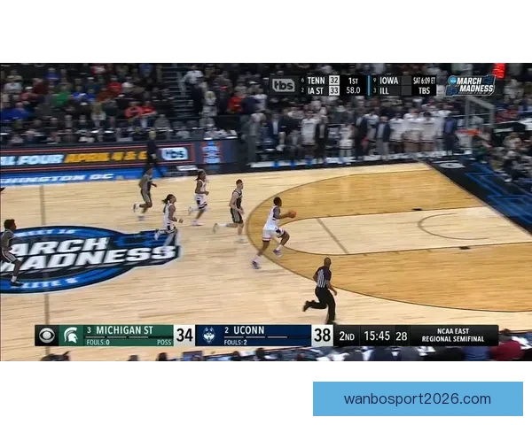 康涅狄格力克伊利诺伊晋级NCAA决赛里德双双马林斯十五分续写王朝辉煌